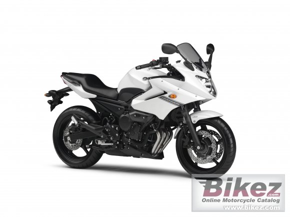2013 Yamaha XJ6 Diversion ABS photo